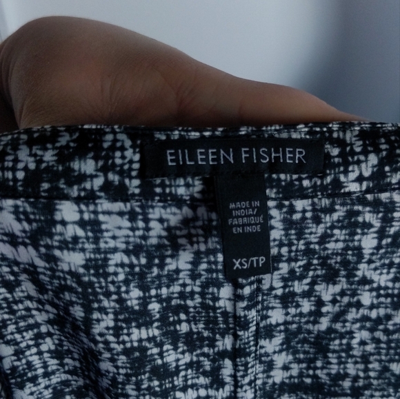 Eileen Fisher Silk Blend Black and White Printed Shift Dress, XS - Picture 3 of 7